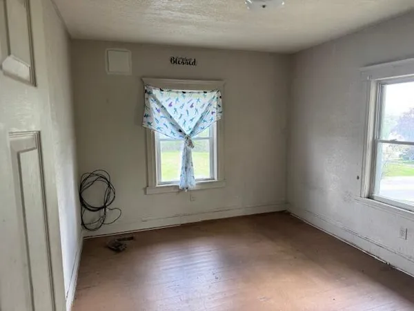 $89,900 | 905 Martin Luther King Jr Drive, Jackson, MI 49203