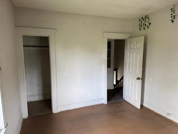 $89,900 | 905 Martin Luther King Jr Drive, Jackson, MI 49203