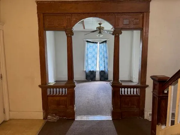 $89,900 | 905 Martin Luther King Jr Drive, Jackson, MI 49203