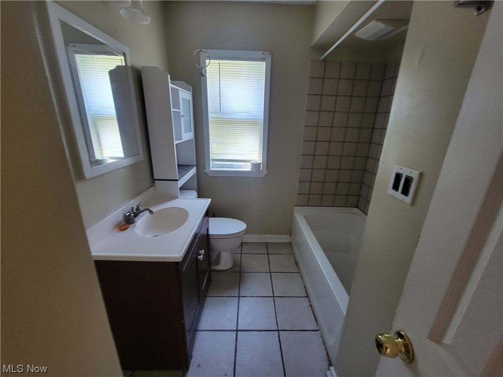 4106 Bayard Road Cleveland, OH 44121 - Photo 7 of 9