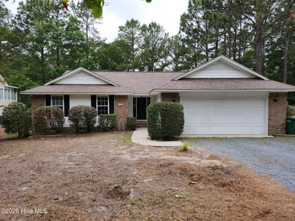 $2,050 | 370 Sandhills Circle, Pinehurst, NC 28374