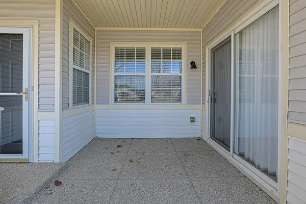 $2,200 | 12166 White Tail Lane, Huntley, IL 60142