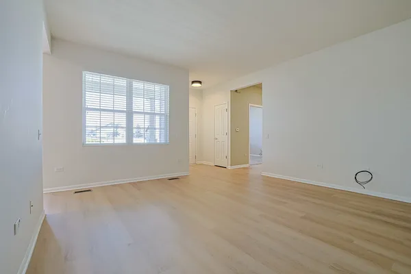 $2,200 | 12166 White Tail Lane, Huntley, IL 60142