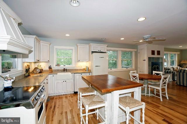 2359 Garrity Road St. Leonard, MD 20685 - Photo 9 of 30 Kitchen