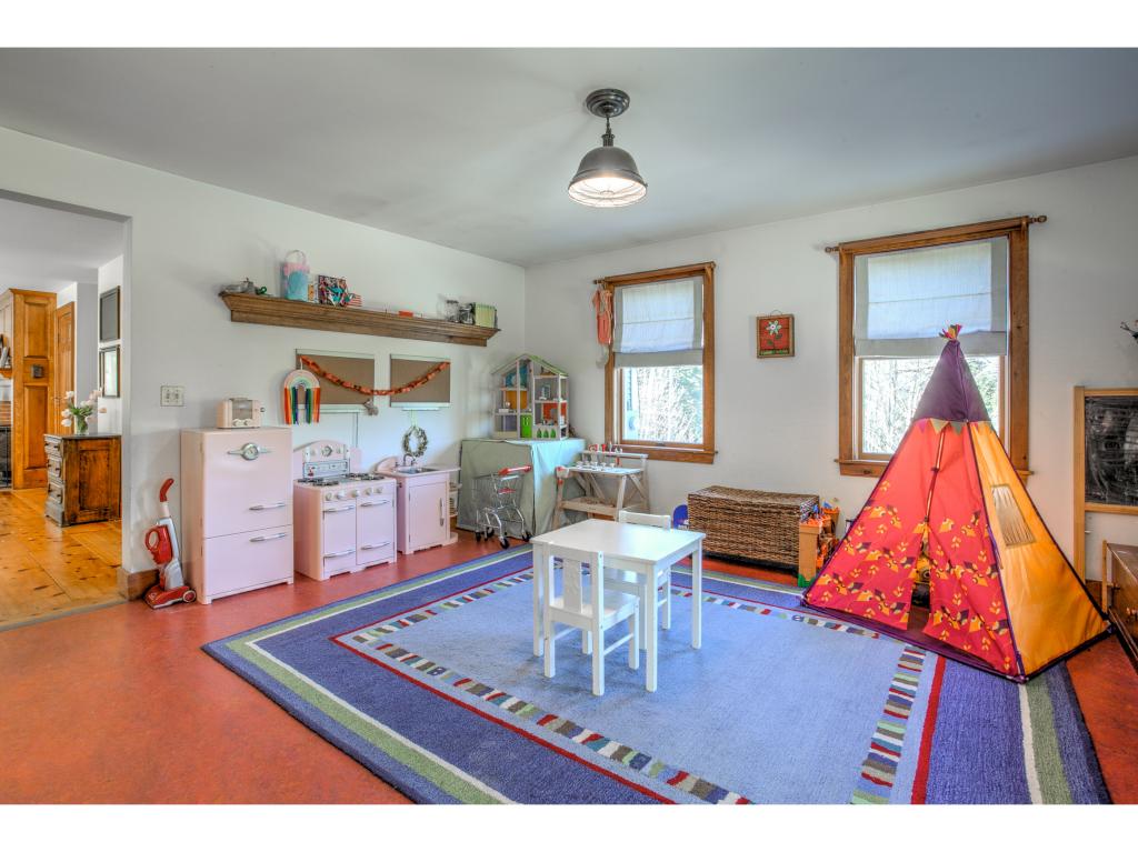 99 Old Greenfield Road Peterborough, NH 03458 - Photo 4 of 36 Gallery Image 4