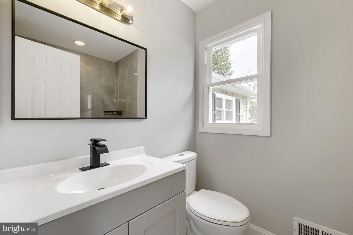 113 Danbury Road Reisterstown, MD 21136 - Photo 15 of 28 Primary Bathroom