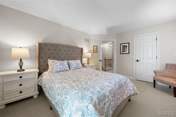 $1,720,000 | 1103 Bonhomme Bluff Court, Chesterfield, MO 63005