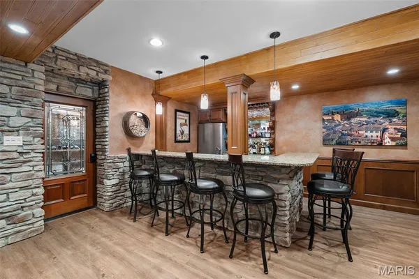 $1,720,000 | 1103 Bonhomme Bluff Court, Chesterfield, MO 63005