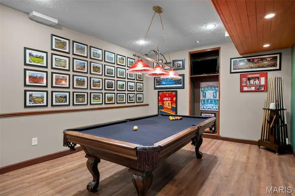 $1,720,000 | 1103 Bonhomme Bluff Court, Chesterfield, MO 63005