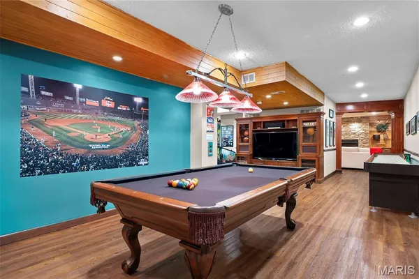$1,720,000 | 1103 Bonhomme Bluff Court, Chesterfield, MO 63005