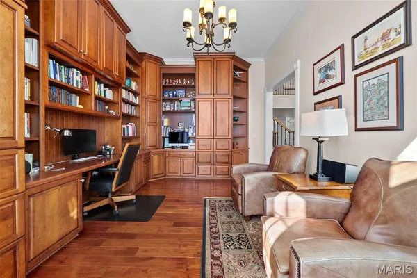 $1,720,000 | 1103 Bonhomme Bluff Court, Chesterfield, MO 63005