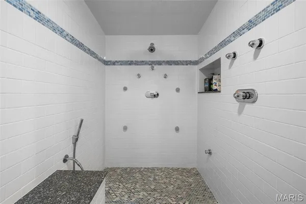 $1,720,000 | 1103 Bonhomme Bluff Court, Chesterfield, MO 63005