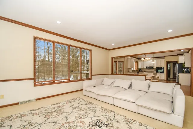 $659,999 | 55 Oak Creek Drive, Yorkville, IL 60560