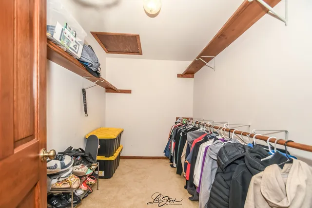 $659,999 | 55 Oak Creek Drive, Yorkville, IL 60560