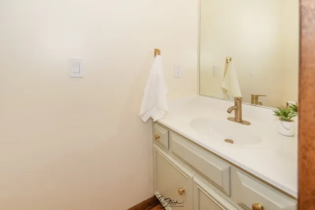 $659,999 | 55 Oak Creek Drive, Yorkville, IL 60560