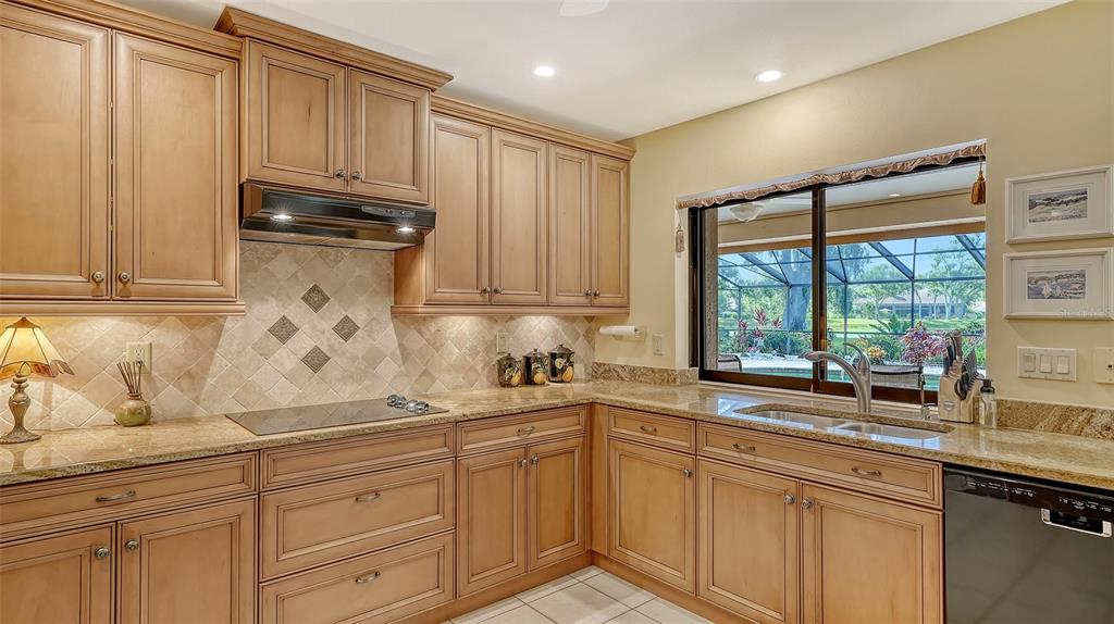 7426 Weeping Willow Boulevard Sarasota, FL 34241 - Photo 23 of 66