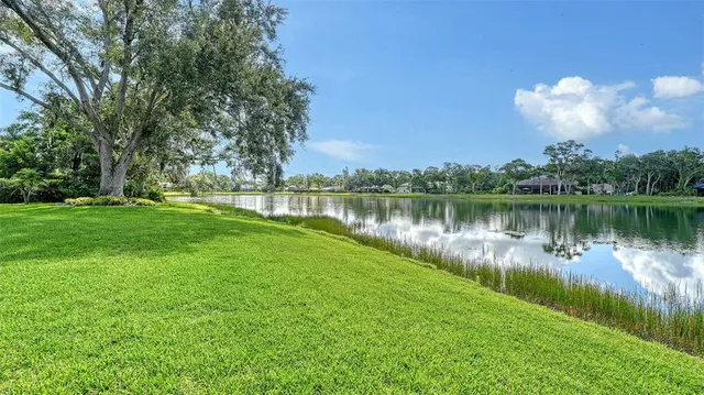 $949,000 | 7426 Weeping Willow Boulevard, Sarasota, FL 34241