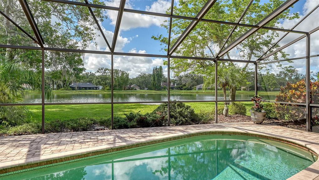 7426 Weeping Willow Boulevard Sarasota, FL 34241 - Photo 9 of 66