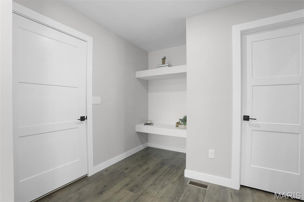 320 Rumsfeld Drive Troy, IL 62294 - Photo 14 of 32