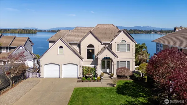 $2,598,000 | 4915 Jenks Point Way East, Lake Tapps, WA 98391