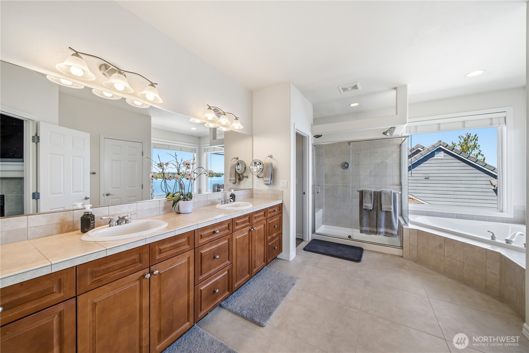 4915 Jenks Point Way East Lake Tapps, WA 98391 - Photo 20 of 40