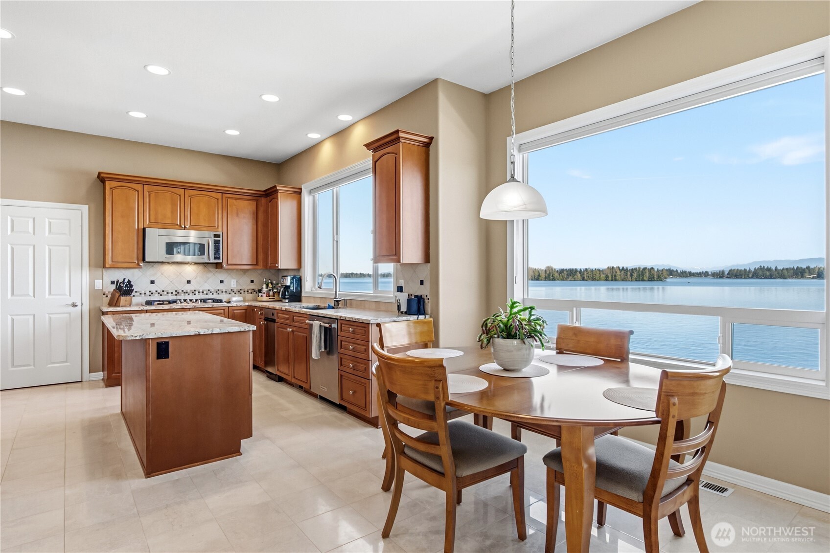 4915 Jenks Point Way East Lake Tapps, WA 98391 - Photo 10 of 40