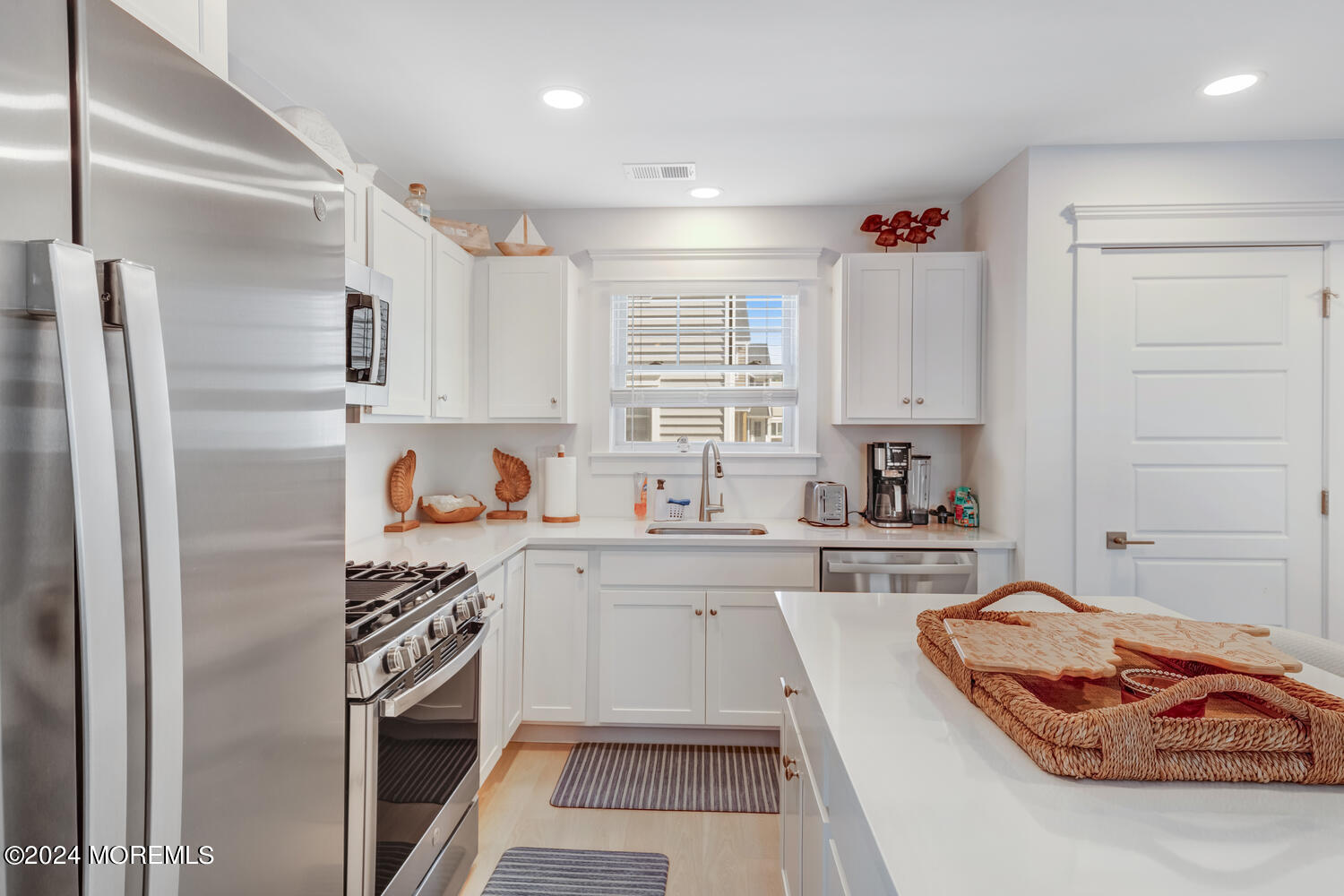 19 Cummings Street, Unit 108 Mantoloking, NJ 08738 - Photo 12 of 37 19 Cummings St Mantoloking NJ-large-011-