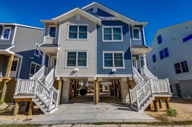 $2,500 | 19 Cummings Street, Unit 108, Mantoloking, NJ 08738