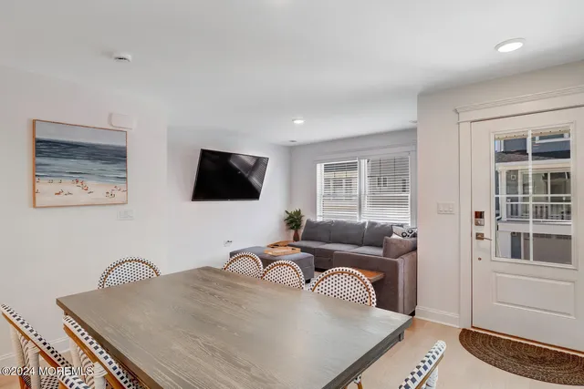 $2,500 | 19 Cummings Street, Unit 108, Mantoloking, NJ 08738