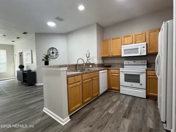 $214,900 | 3880 Summer Grove Way North, Unit 56, Jacksonville, FL 32257