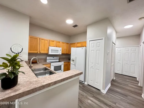 $207,900 | 3880 Summer Grove Way North, Unit 56, Jacksonville, FL 32257