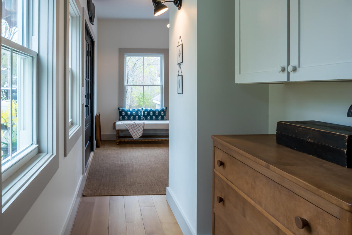 3 McKinney Road Harpswell, ME 04079 - Photo 22 of 81 31-Hallway
