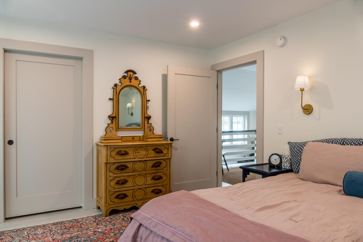3 McKinney Road Harpswell, ME 04079 - Photo 27 of 81 43-Primary suite (4 of 8)
