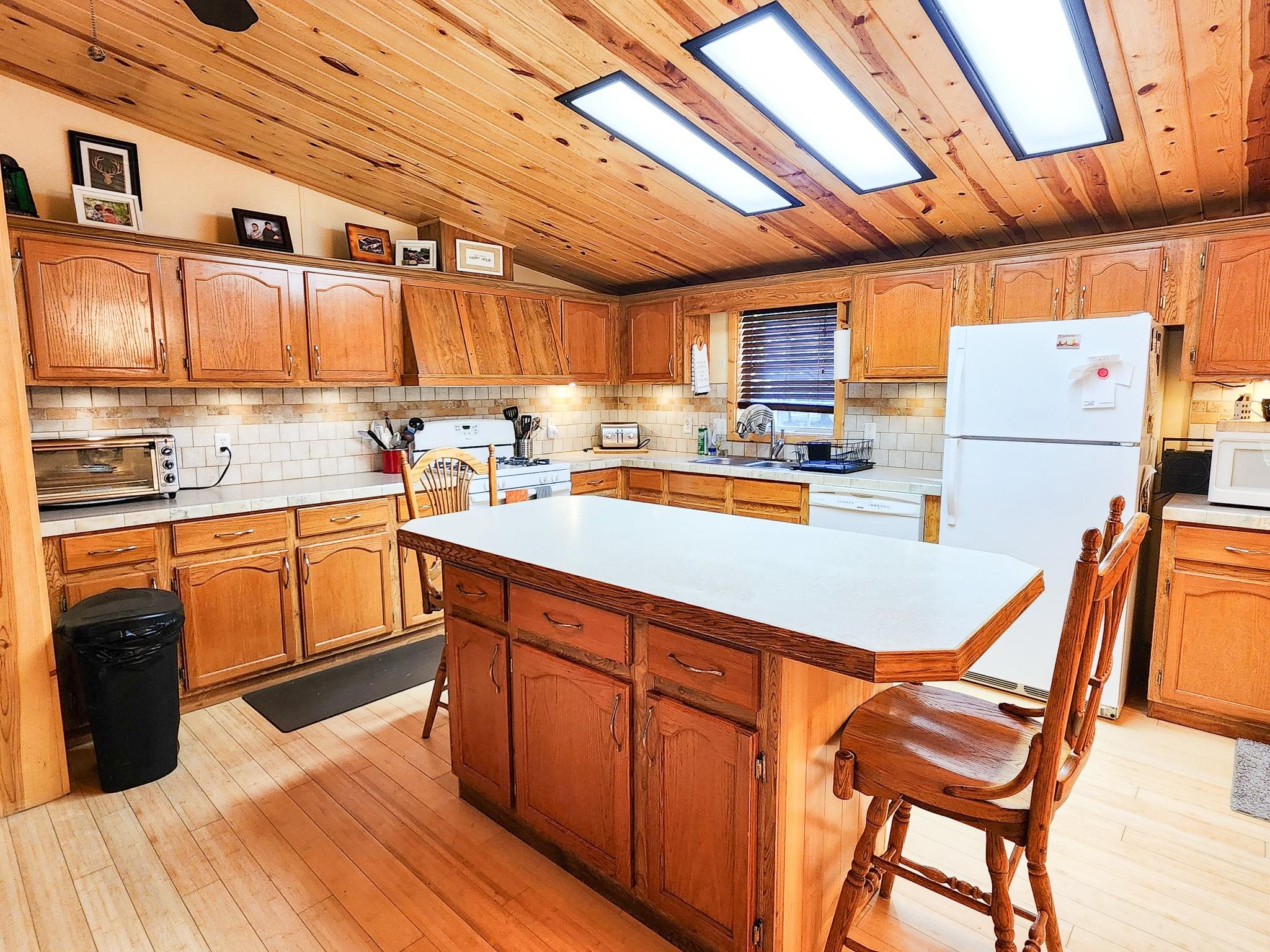 3901 East Long Lake Road Harrison, MI 48625 - Photo 10 of 63