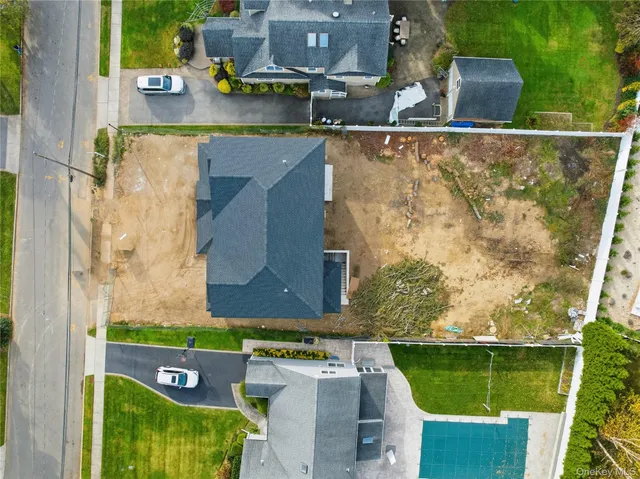 $2,998,000 | 12 School House Lane, Syosset, NY 11791