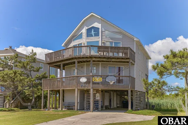 $730,000 | 9530 South Old Oregon Inlet Road, Nags Head, NC 27959
