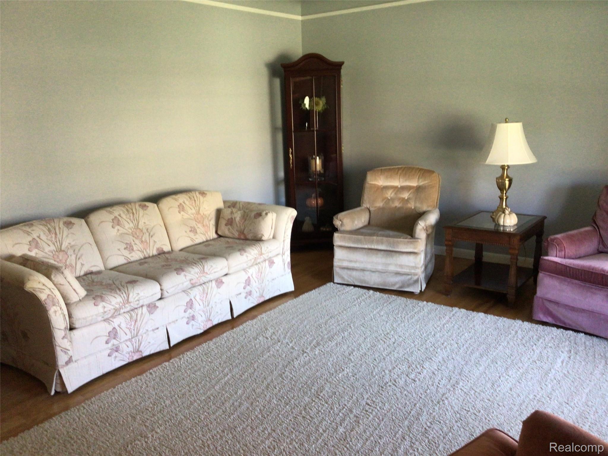 2181 Chalet Drive Rochester, MI 48309 - Photo 5 of 26 5.jpg