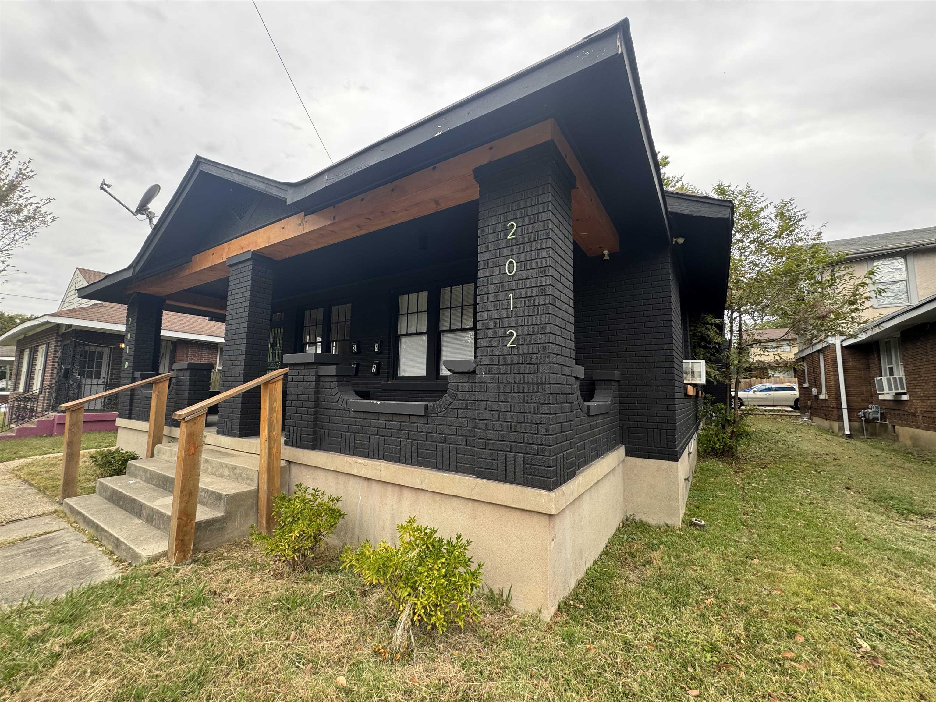 2012 Carnes Avenue Memphis, TN 38114 - Photo 5 of 28 a view of a house with backyard