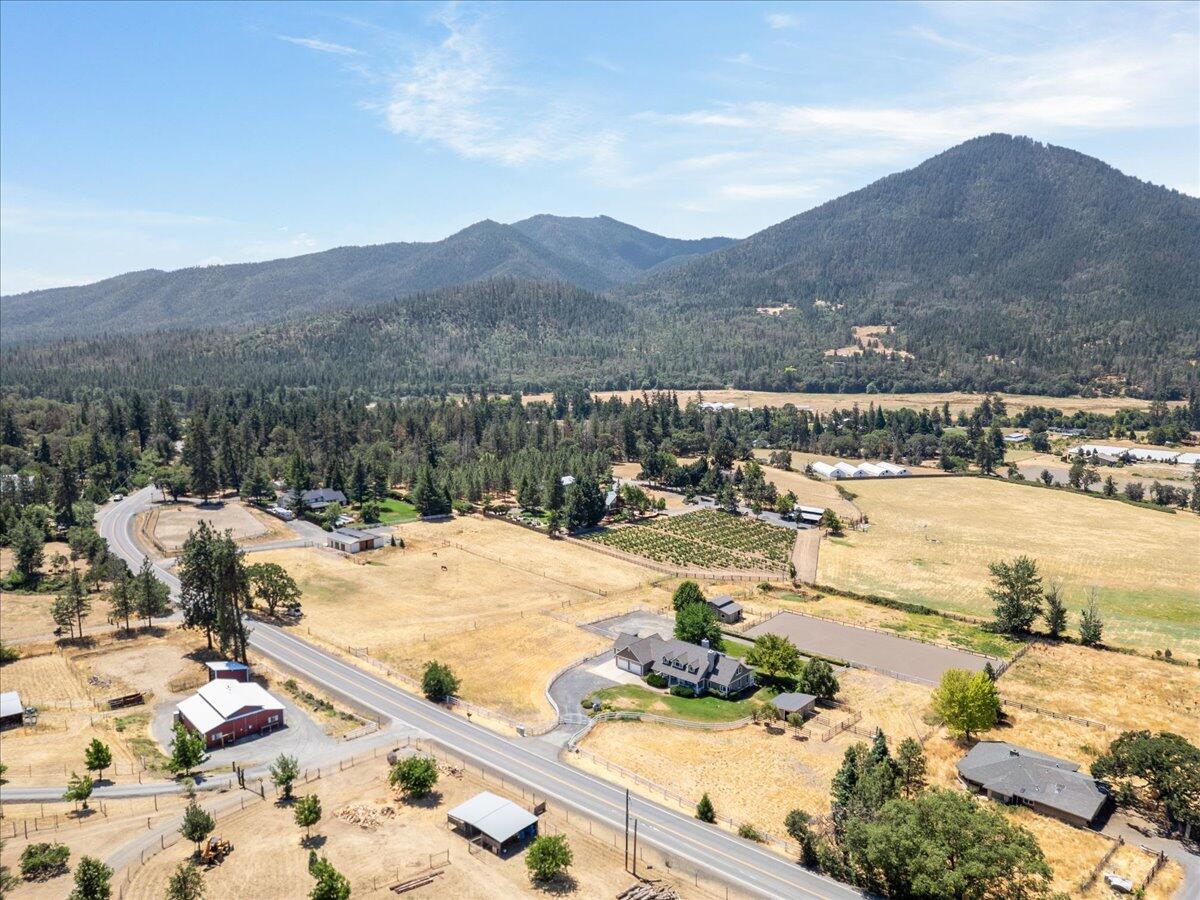 1518 Upper Applegate Road Jacksonville, OR 97530 - Photo 28 of 42 28-DJI_0948