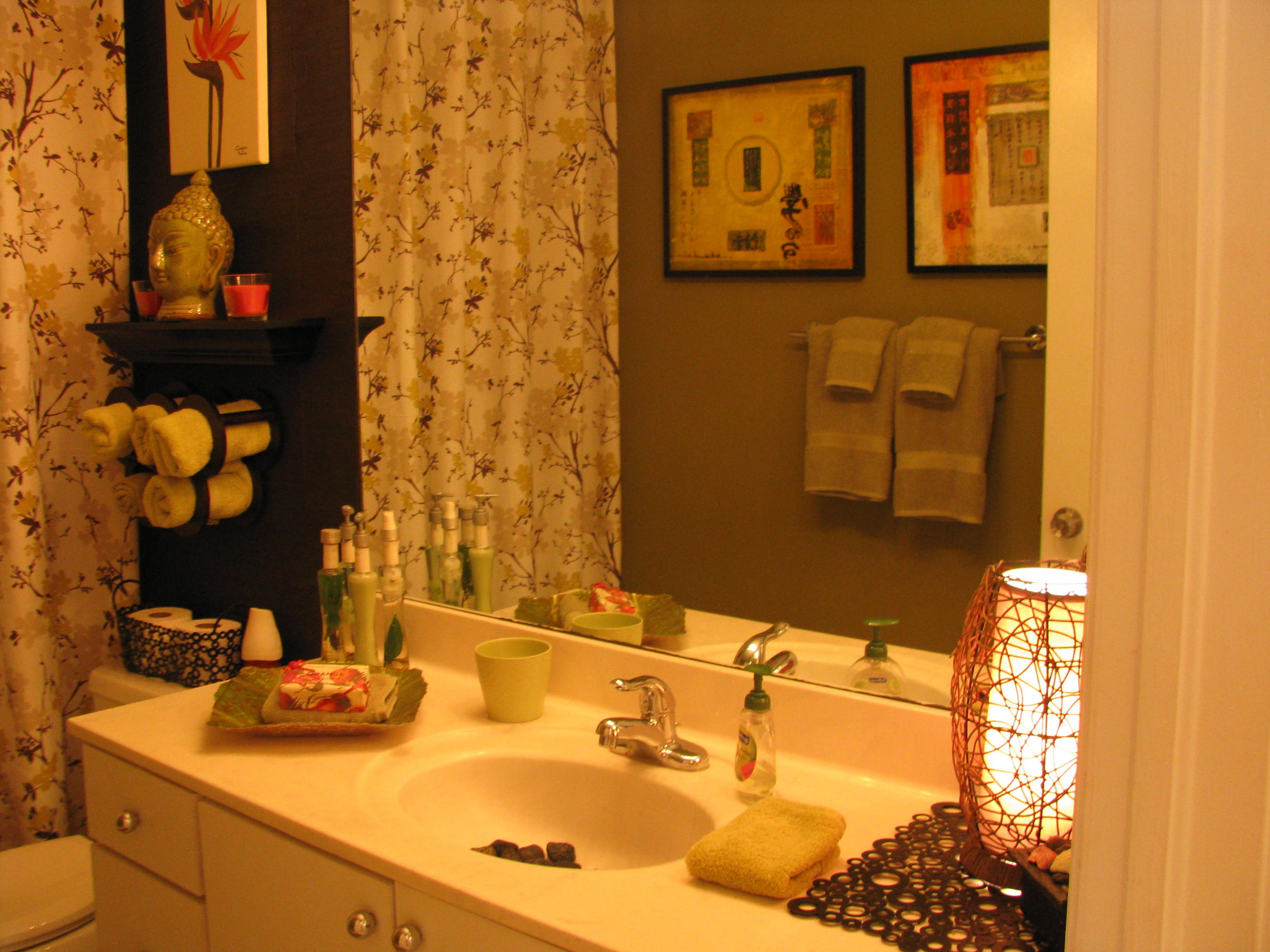 103 Waterbridge Lane Jupiter, FL 33458 - Photo 23 of 47 a bathroom with a sink and a mirror