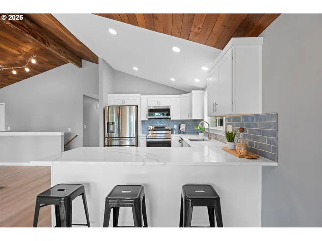 $849,000 | 23040 Southeast Yellowhammer Street, Damascus, OR 97089