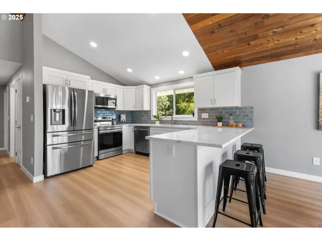 $849,000 | 23040 Southeast Yellowhammer Street, Damascus, OR 97089