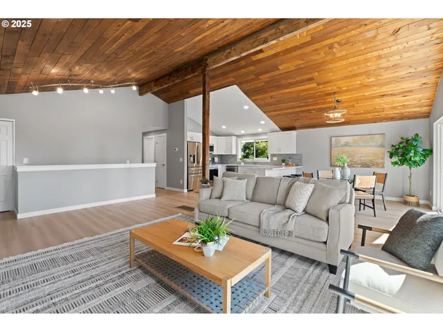 $849,000 | 23040 Southeast Yellowhammer Street, Damascus, OR 97089