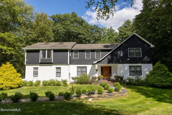 $1,295,000 | 54 Dunmore Court, Lenox, MA 01240