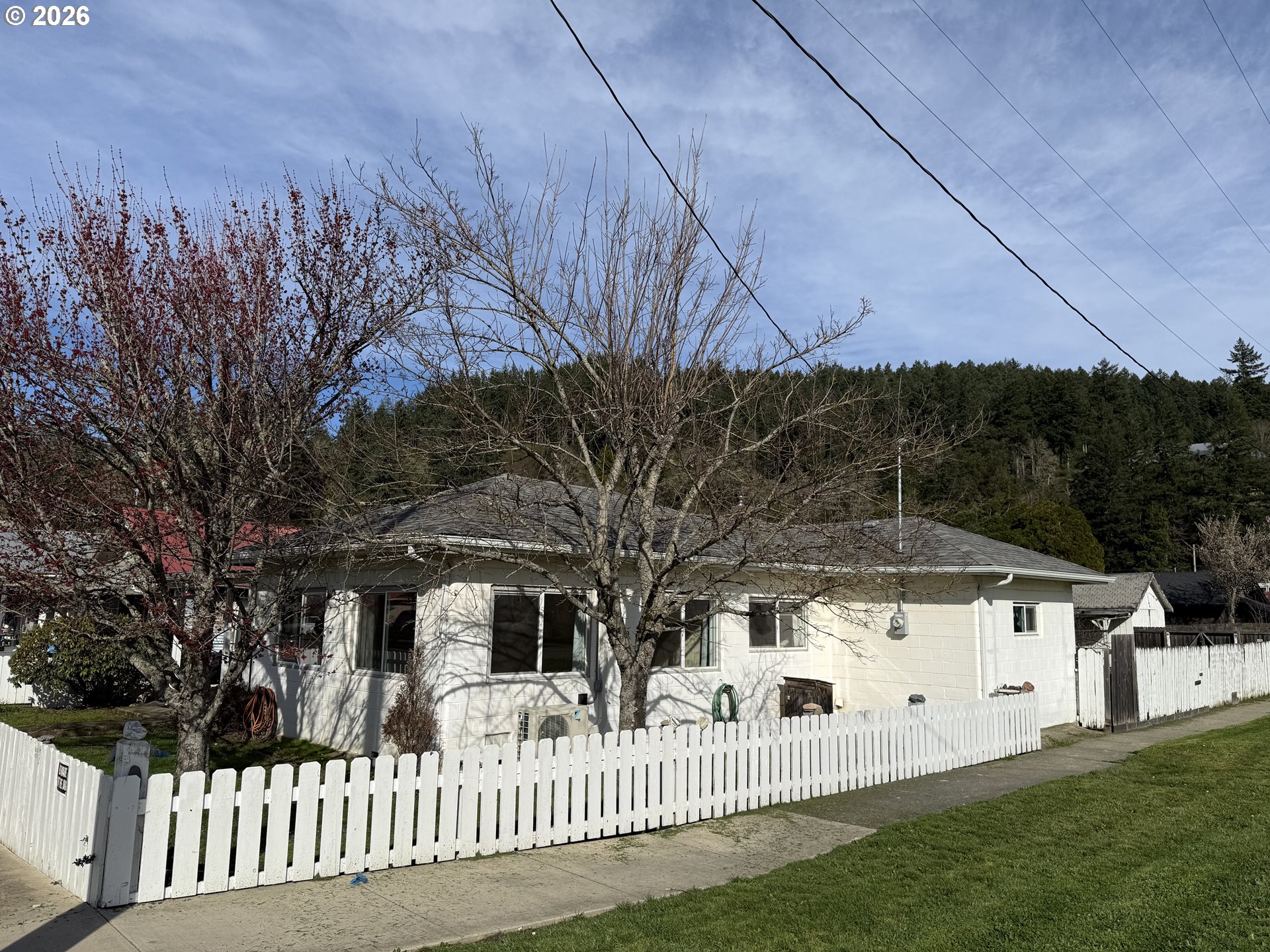 410 3rd Avenue Powers, OR 97466 - Photo 1 of 36