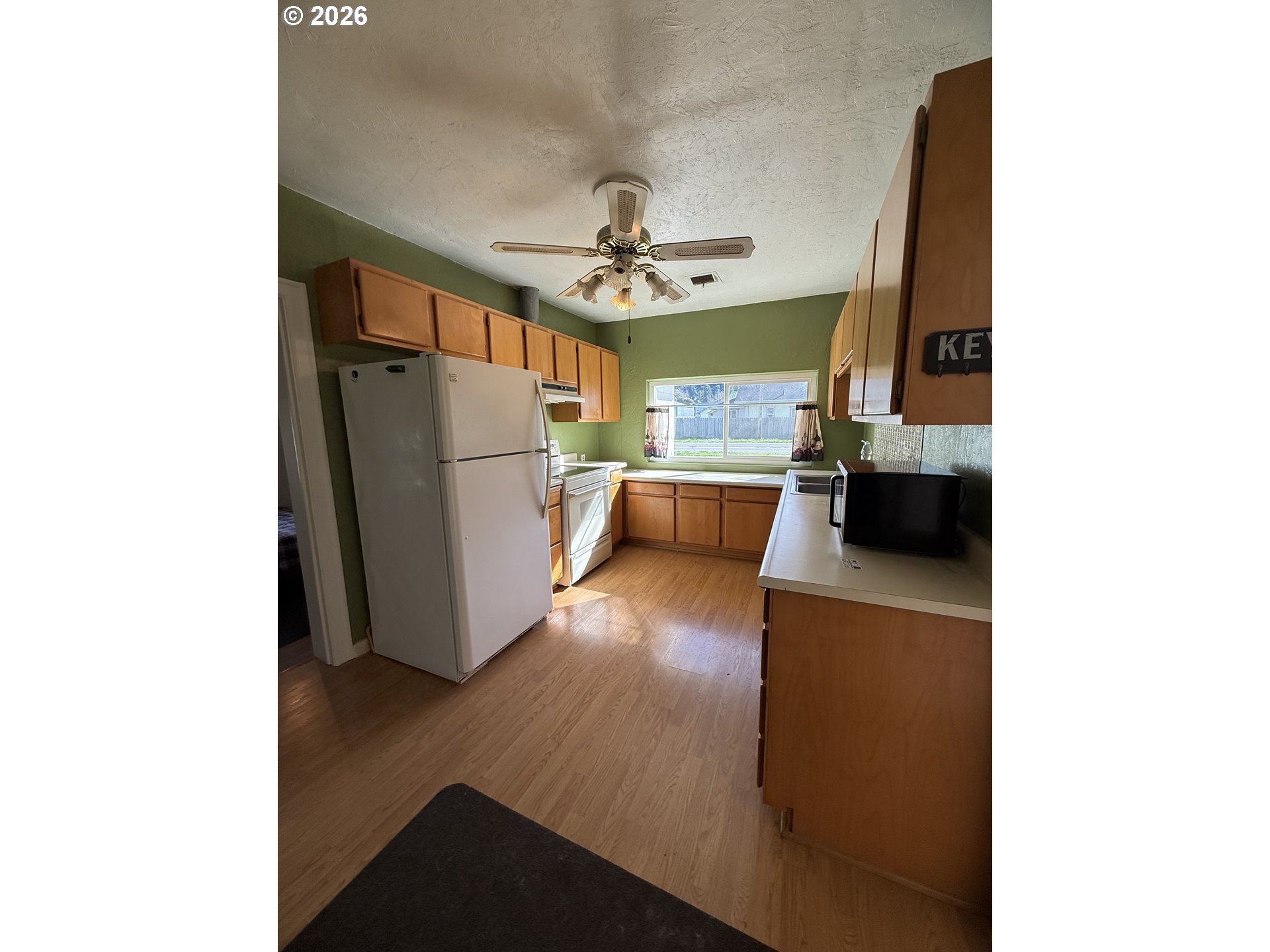 410 3rd Avenue Powers, OR 97466 - Photo 9 of 36