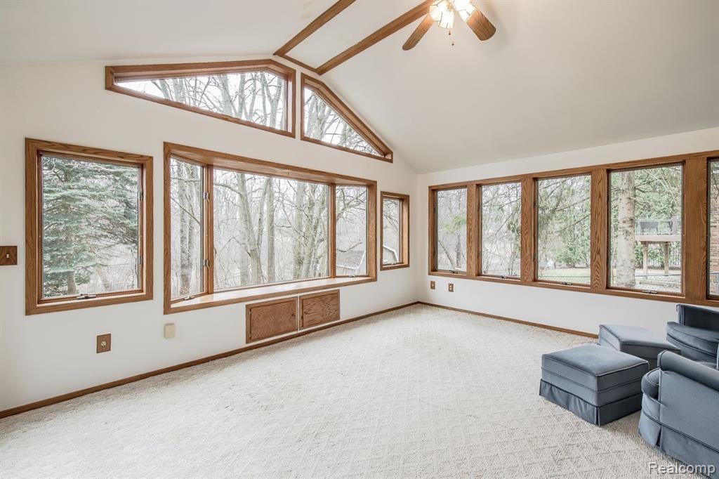 5126 Old Cove Road Clarkston, MI 48346 - Photo 19 of 46 Gallery Image 19