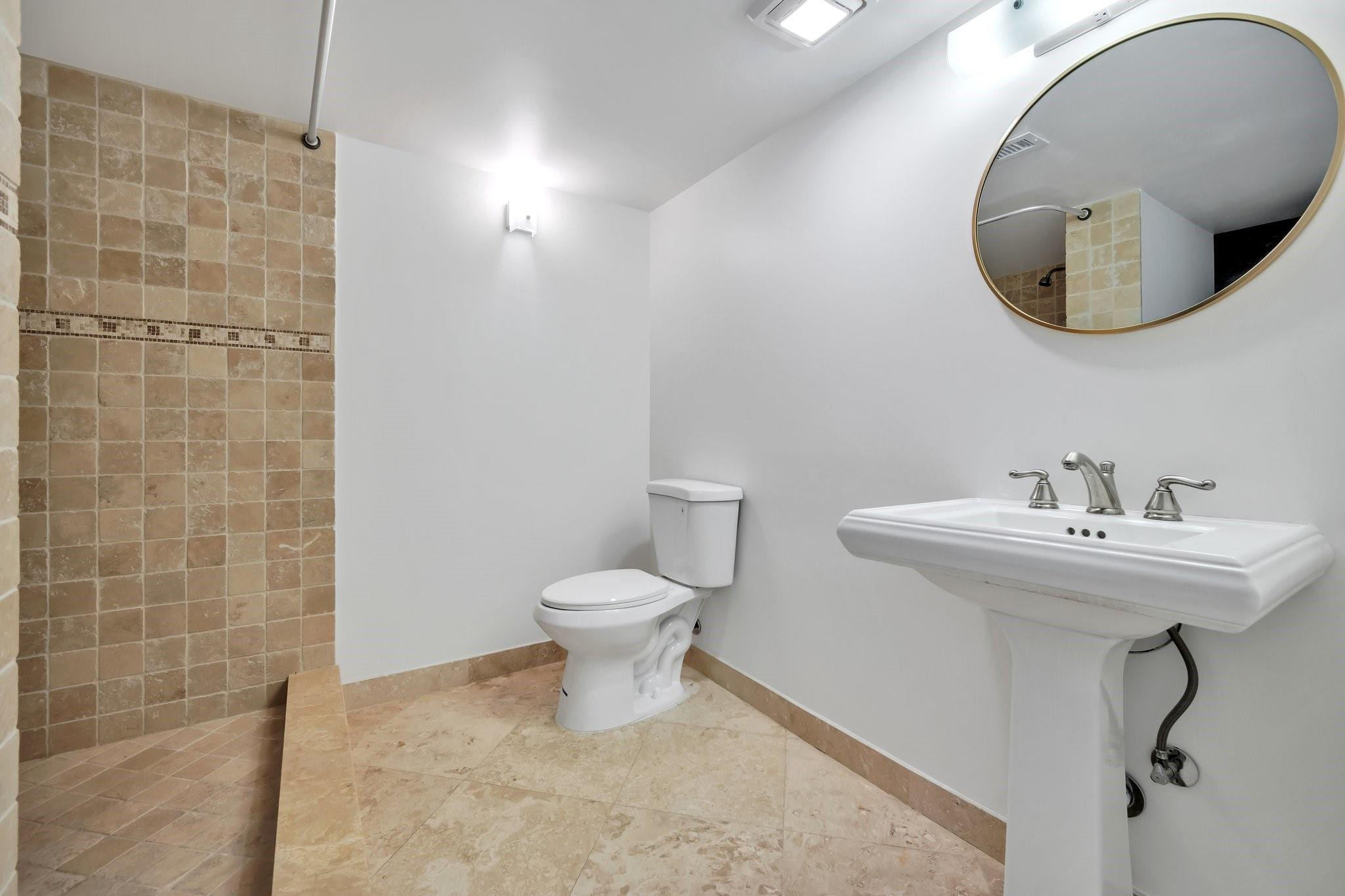 720 Bayshore Drive, Unit 202 Fort Lauderdale, FL 33304 - Photo 9 of 20 Photo 9