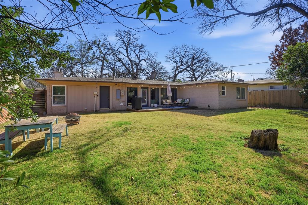 1008 Ridgewood Terrace Arlington, TX 76012 - Photo 33 of 40