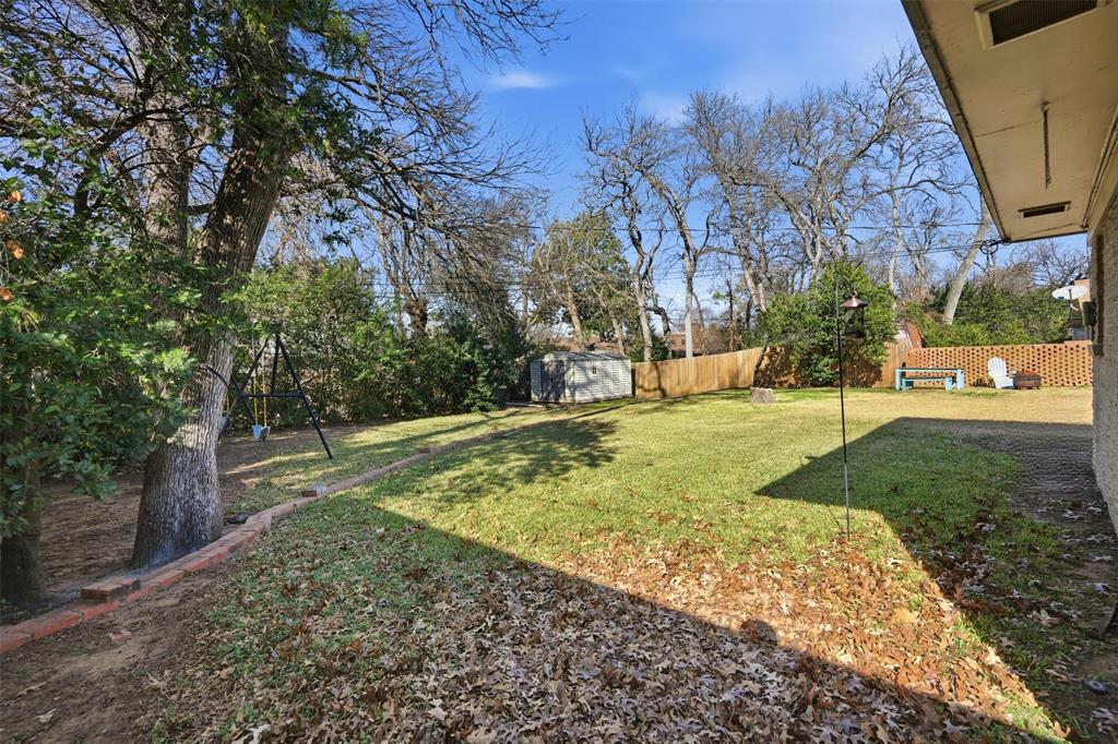 1008 Ridgewood Terrace Arlington, TX 76012 - Photo 35 of 40